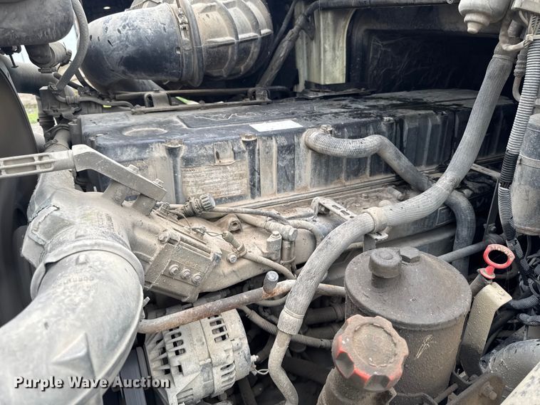 image for item DV2024 2004 Volvo VHD roll-off container truck