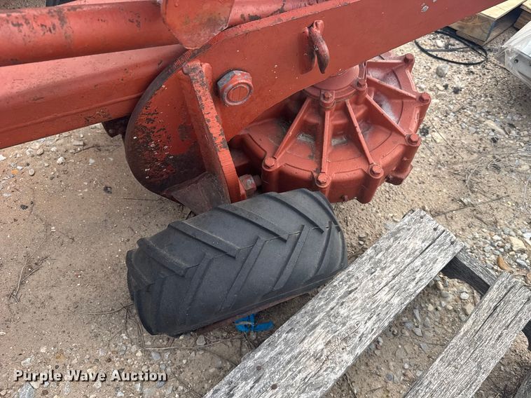 image for item DY2962 Vibratory plow attachment