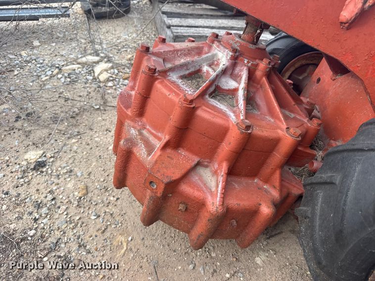 image for item DY2962 Vibratory plow attachment