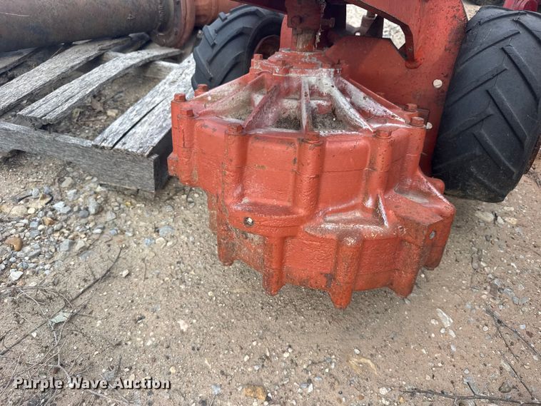 image for item DY2962 Vibratory plow attachment