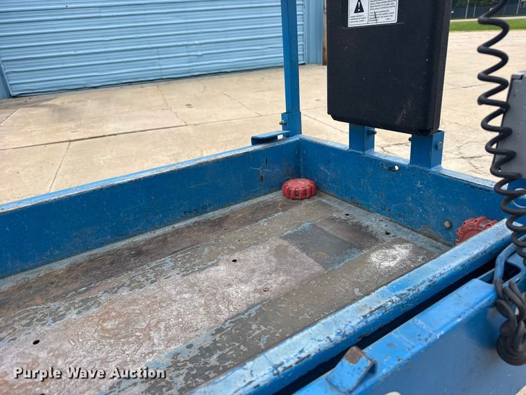 image for item DY2963 Genie GS-2632 scissor lift