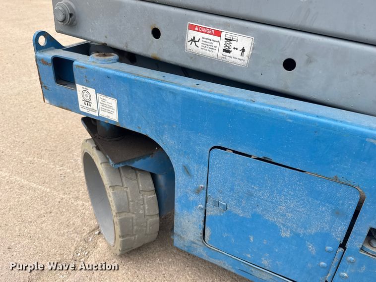 image for item DY2963 Genie GS-2632 scissor lift
