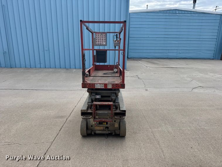 image for item DY2964 2012 Skyjack SJIII 3219 scissor lift