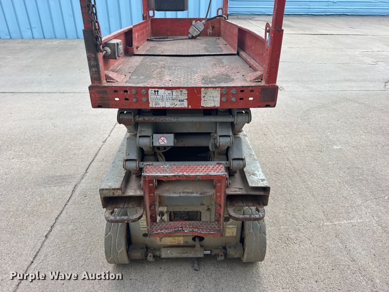 image for item DY2964 2012 Skyjack SJIII 3219 scissor lift
