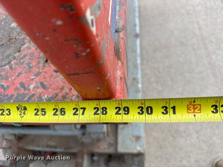 image for item DY2964 2012 Skyjack SJIII 3219 scissor lift