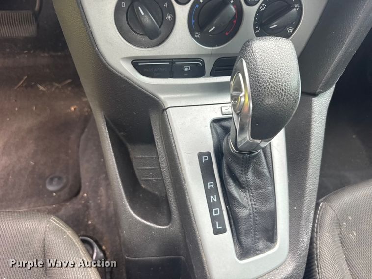image for item DY2965 2013 Ford Focus SE 