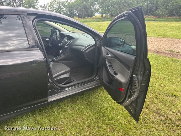 image for item DY2965 2013 Ford Focus SE 