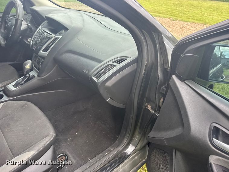 image for item DY2965 2013 Ford Focus SE 