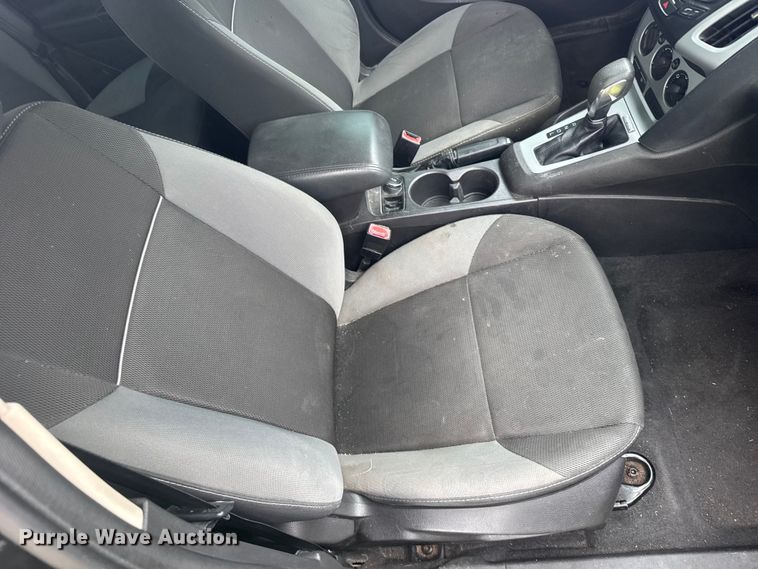 image for item DY2965 2013 Ford Focus SE 