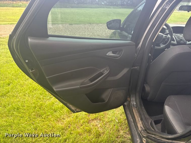 image for item DY2965 2013 Ford Focus SE 