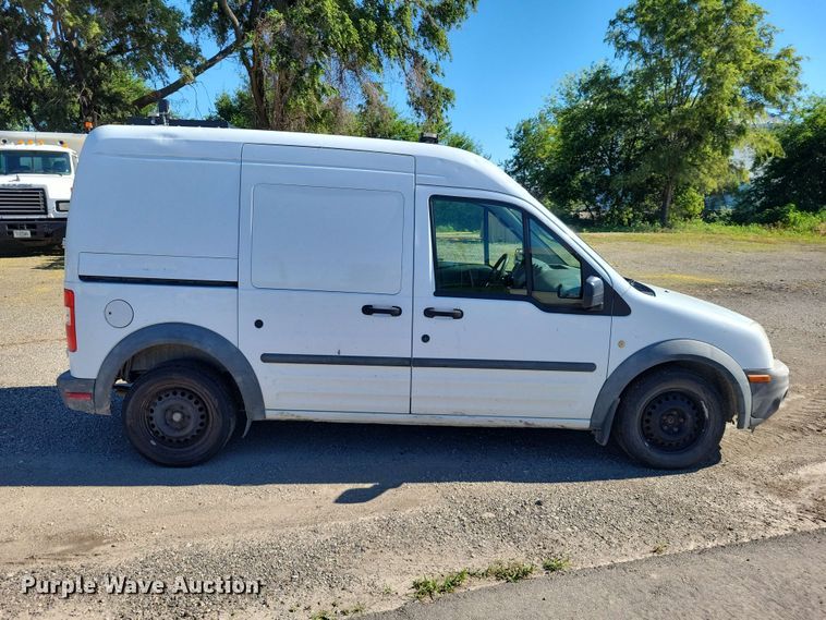 image for item DZ7277 2013 Ford Transit Connect van