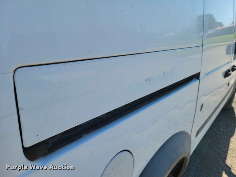image for item DZ7277 2013 Ford Transit Connect van