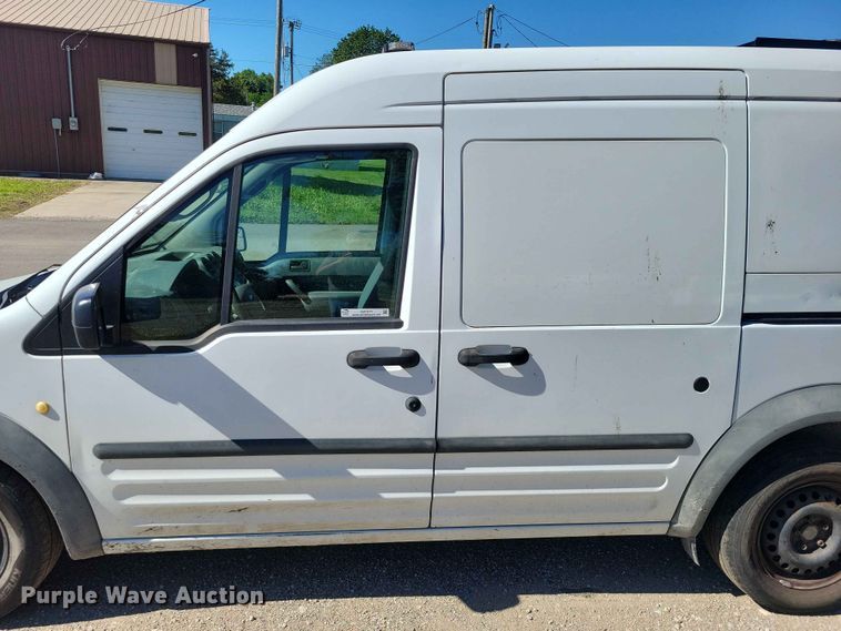 image for item DZ7277 2013 Ford Transit Connect van