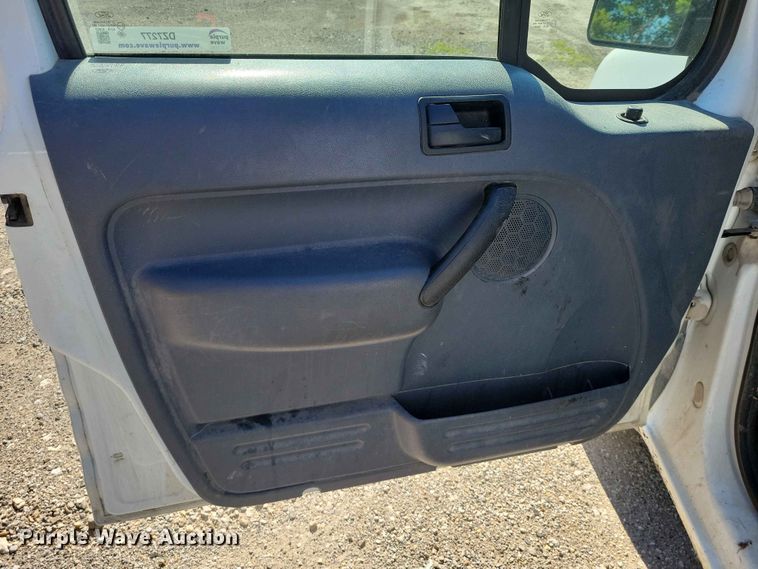 image for item DZ7277 2013 Ford Transit Connect van