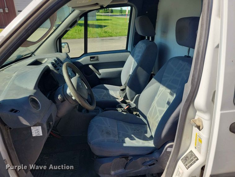 image for item DZ7277 2013 Ford Transit Connect van