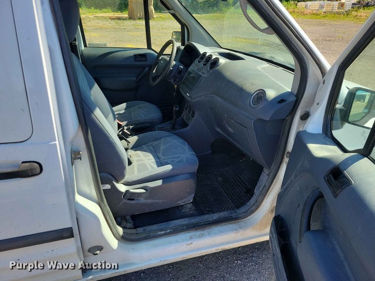 image for item DZ7277 2013 Ford Transit Connect van
