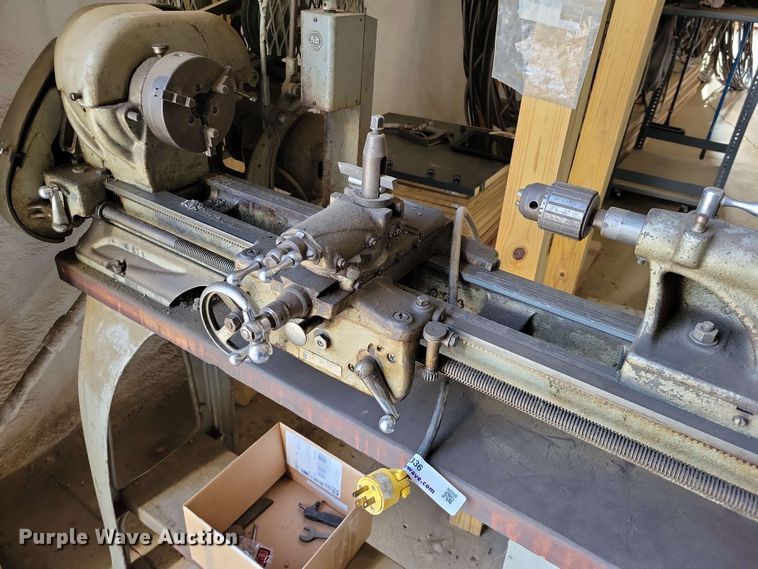 image for item DZ7336 A-B metal lathe