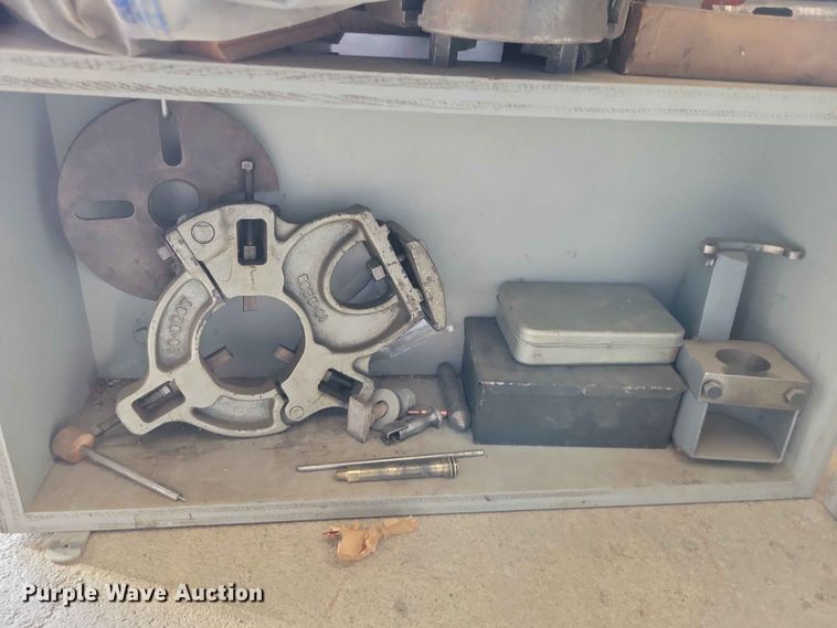 image for item DZ7336 A-B metal lathe