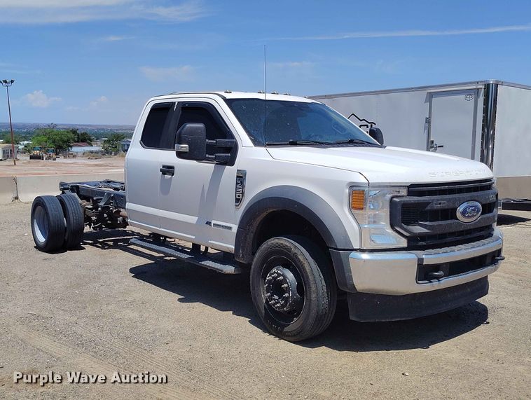 image for item ED0163 2020 Ford F-450 Ext. Cab truck cab and chassis