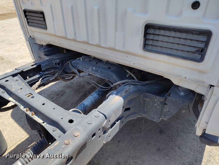 image for item ED0163 2020 Ford F-450 Ext. Cab truck cab and chassis