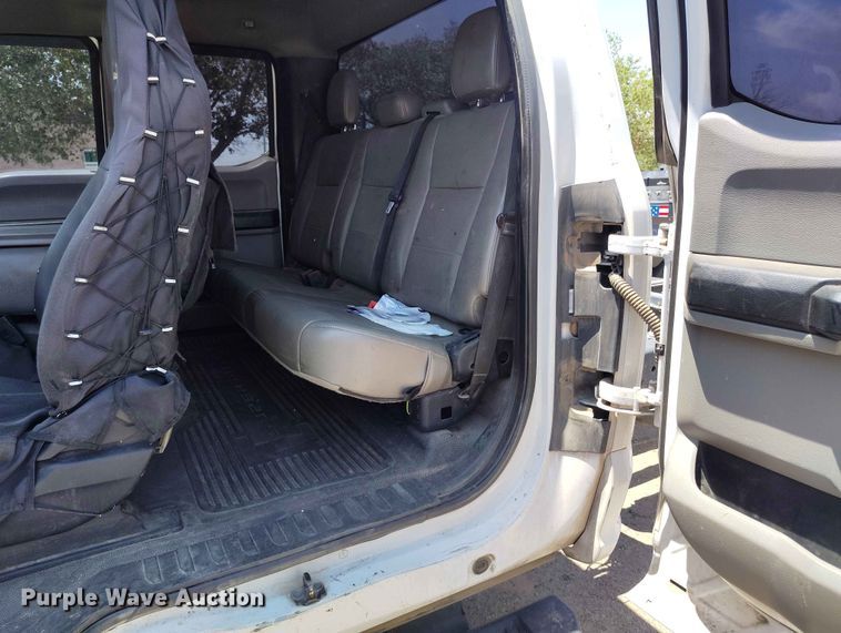 image for item ED0163 2020 Ford F-450 Ext. Cab truck cab and chassis