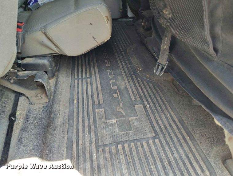 image for item ED0163 2020 Ford F-450 Ext. Cab truck cab and chassis
