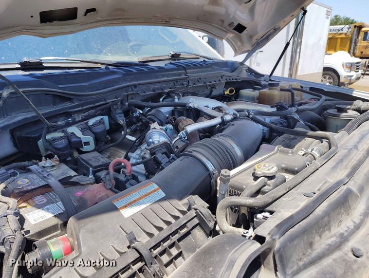 image for item ED0163 2020 Ford F-450 Ext. Cab truck cab and chassis