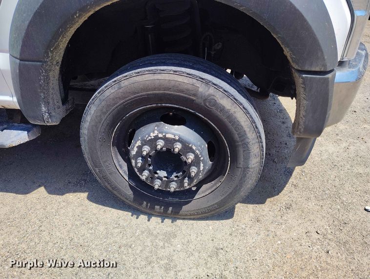 image for item ED0163 2020 Ford F-450 Ext. Cab truck cab and chassis