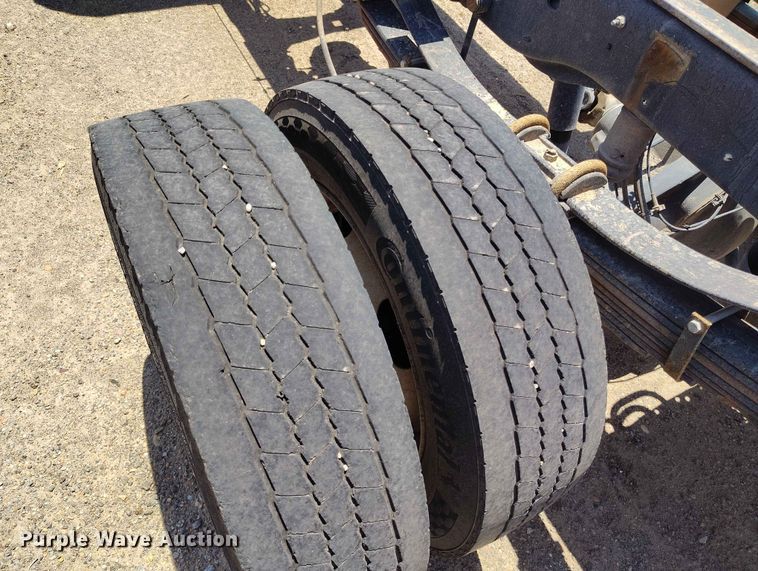 image for item ED0163 2020 Ford F-450 Ext. Cab truck cab and chassis