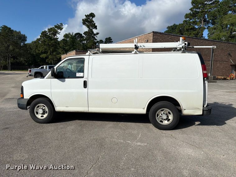 image for item ED5324 2016 Chevrolet Express 2500 van