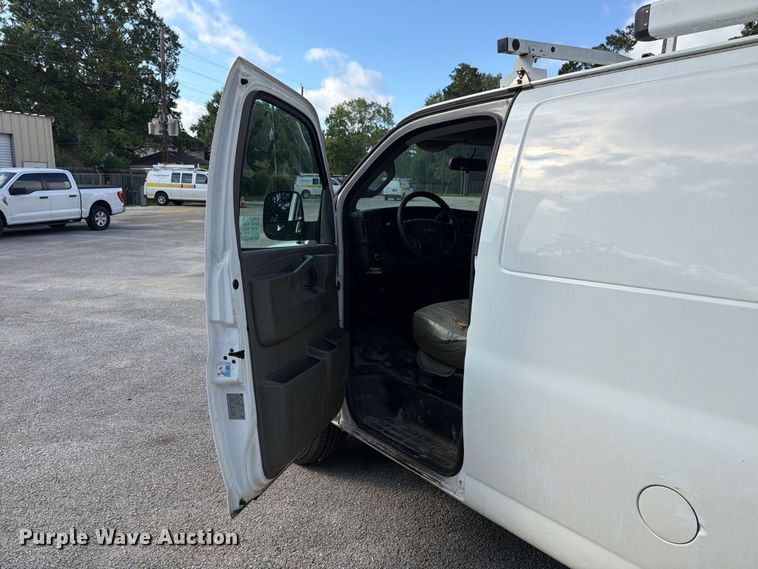 image for item ED5324 2016 Chevrolet Express 2500 van