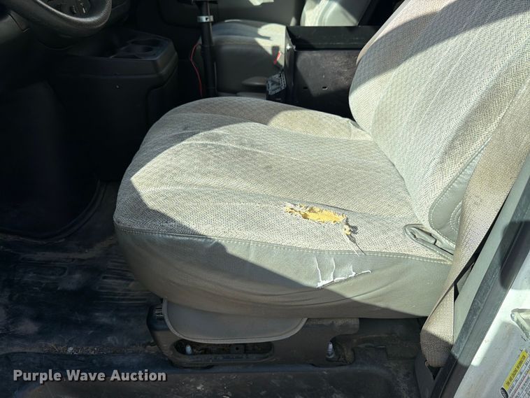 image for item ED5324 2016 Chevrolet Express 2500 van