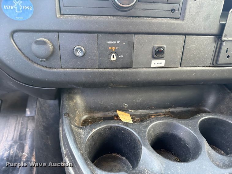 image for item ED5324 2016 Chevrolet Express 2500 van