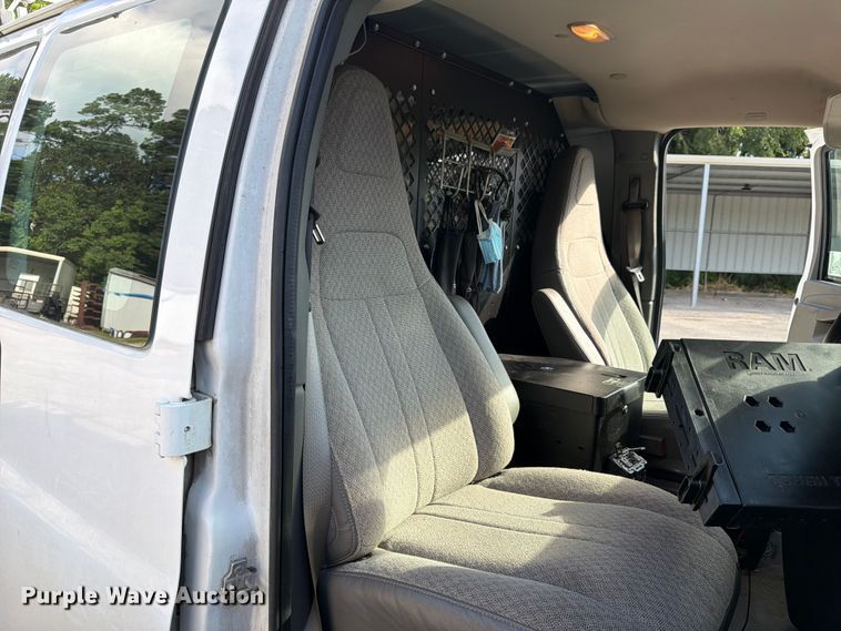 image for item ED5324 2016 Chevrolet Express 2500 van