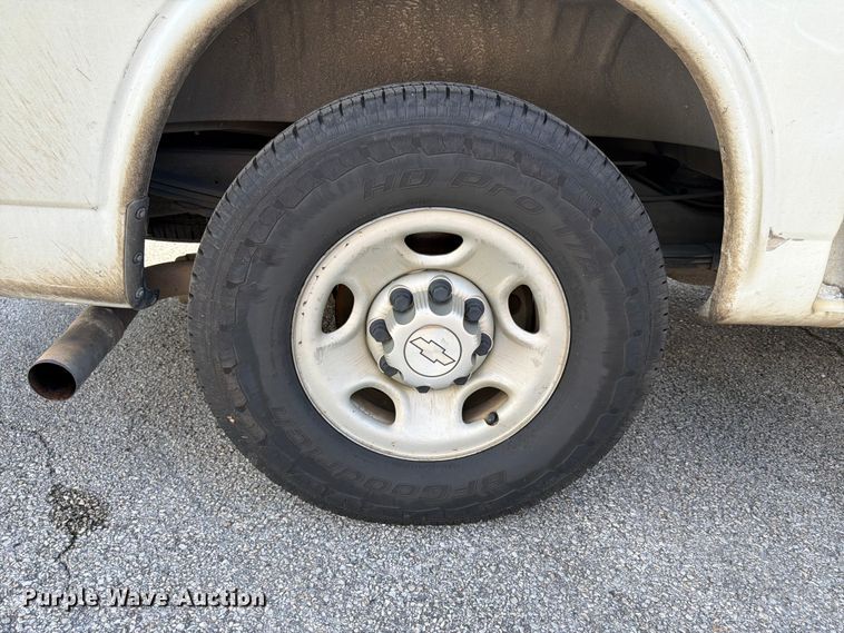 image for item ED5324 2016 Chevrolet Express 2500 van