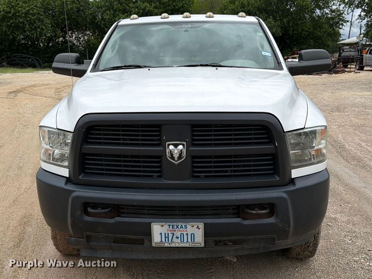 image for item ED5333 2012 RAM 3500 flatbed pickup truck