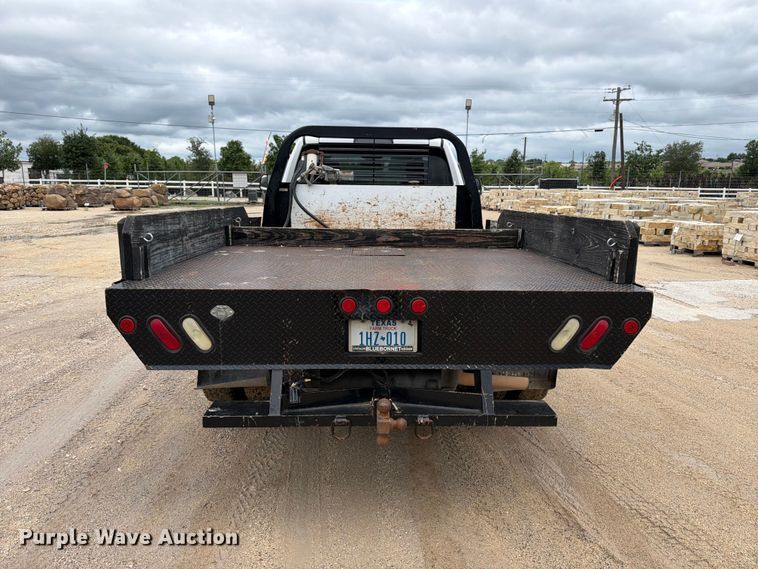 image for item ED5333 2012 RAM 3500 flatbed pickup truck