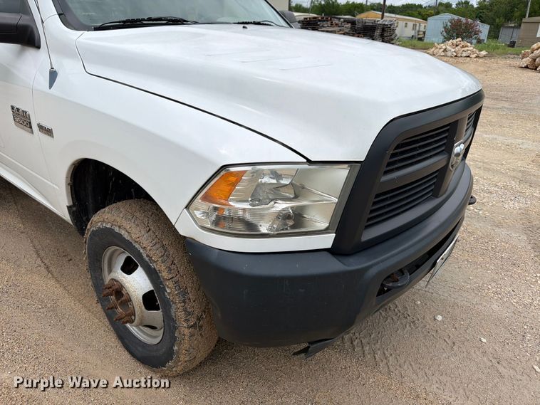 image for item ED5333 2012 RAM 3500 flatbed pickup truck