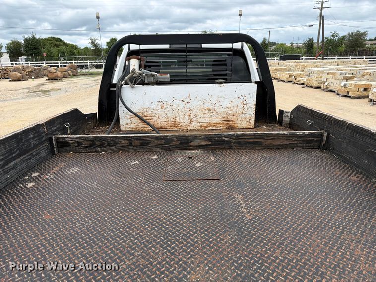 image for item ED5333 2012 RAM 3500 flatbed pickup truck