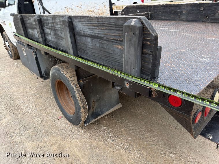 image for item ED5333 2012 RAM 3500 flatbed pickup truck