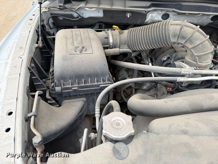 image for item ED5333 2012 RAM 3500 flatbed pickup truck