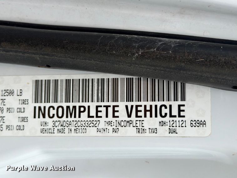 image for item ED5333 2012 RAM 3500 flatbed pickup truck