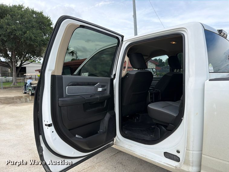 image for item ED5334 2019 RAM 2500 Crew Cab pickup truck