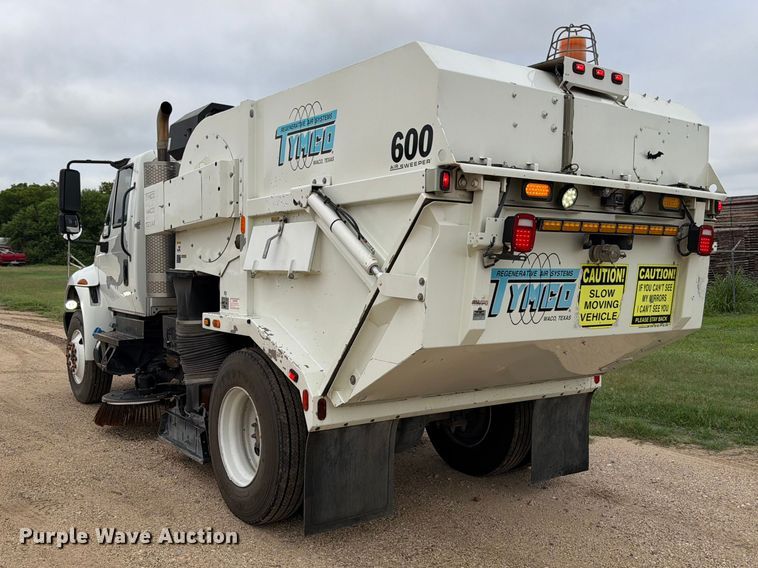 image for item ED5336 2016 International 4300 street sweeper truck