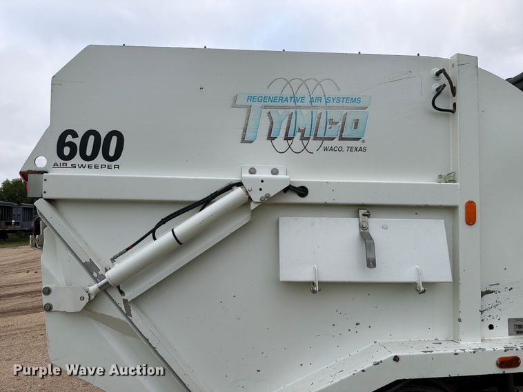 image for item ED5336 2016 International 4300 street sweeper truck