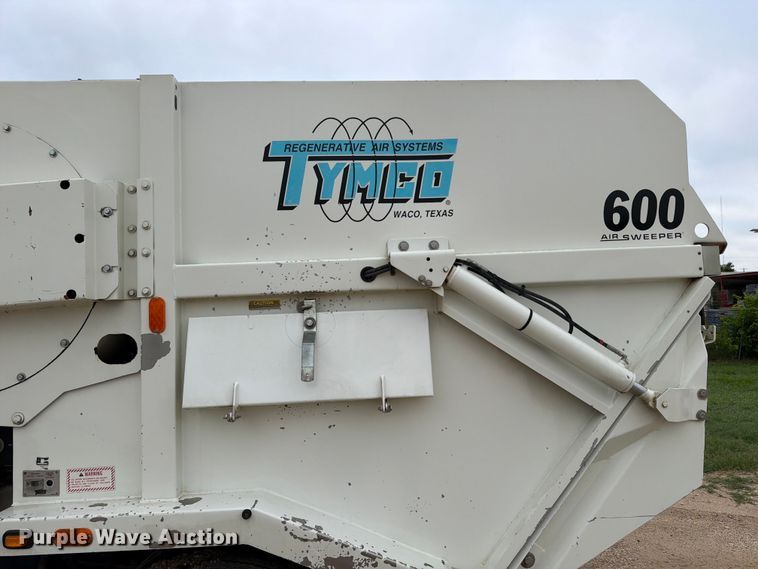image for item ED5336 2016 International 4300 street sweeper truck