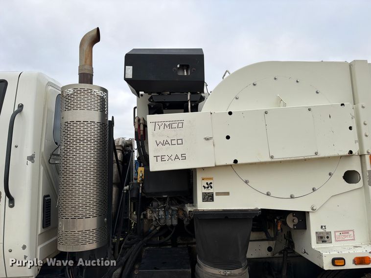 image for item ED5336 2016 International 4300 street sweeper truck