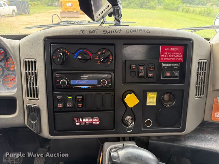 image for item ED5336 2016 International 4300 street sweeper truck