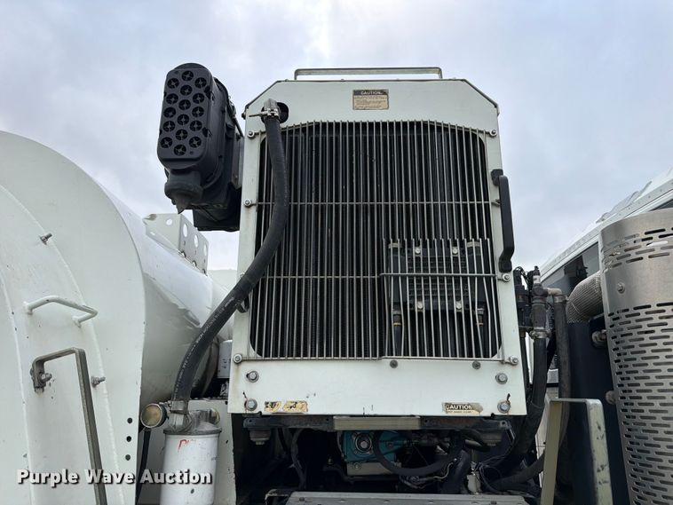 image for item ED5336 2016 International 4300 street sweeper truck