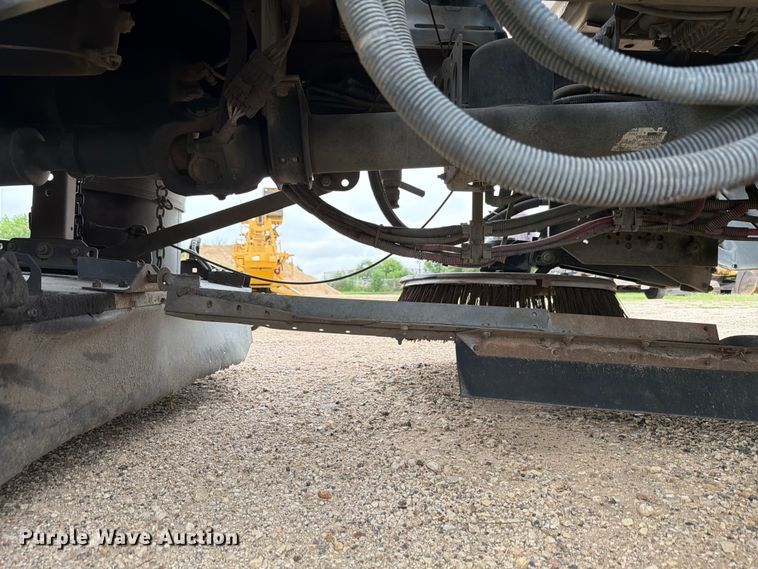 image for item ED5336 2016 International 4300 street sweeper truck